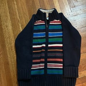 Size Med (8) runs big